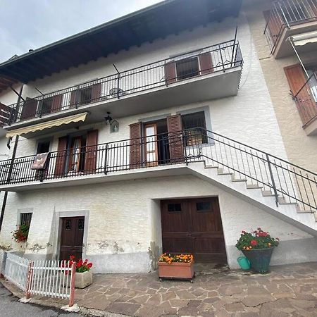 Casa Vacanze Il Pettirosso. بيسوني المظهر الخارجي الصورة